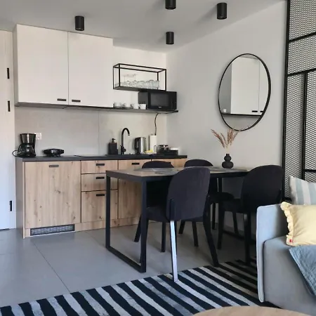 Apartmán Nadmorski Loft Port - 750 M Od Plazy Kolobřeh